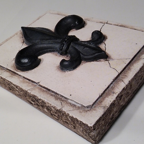 Sid Dickens T-26 "Fleur-De-Lis" Memory Block wall tile *Rare & Retired* - Picture 2 of 8